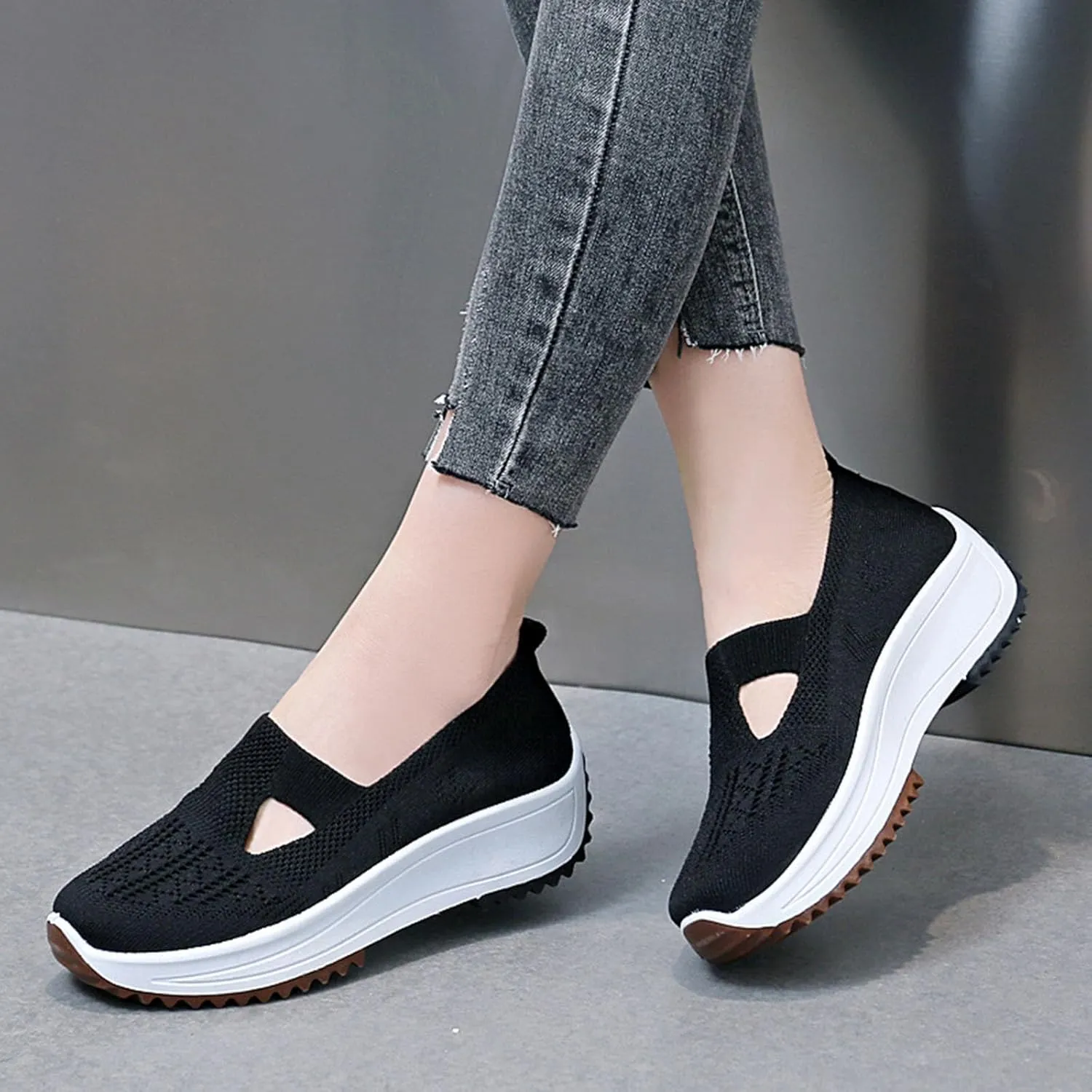 Fashion Summer Women Sports Shoes Flat Bottom Non Slip Mesh Hollow Upper Breathable Soft Slip On Low Top Platform Shoe