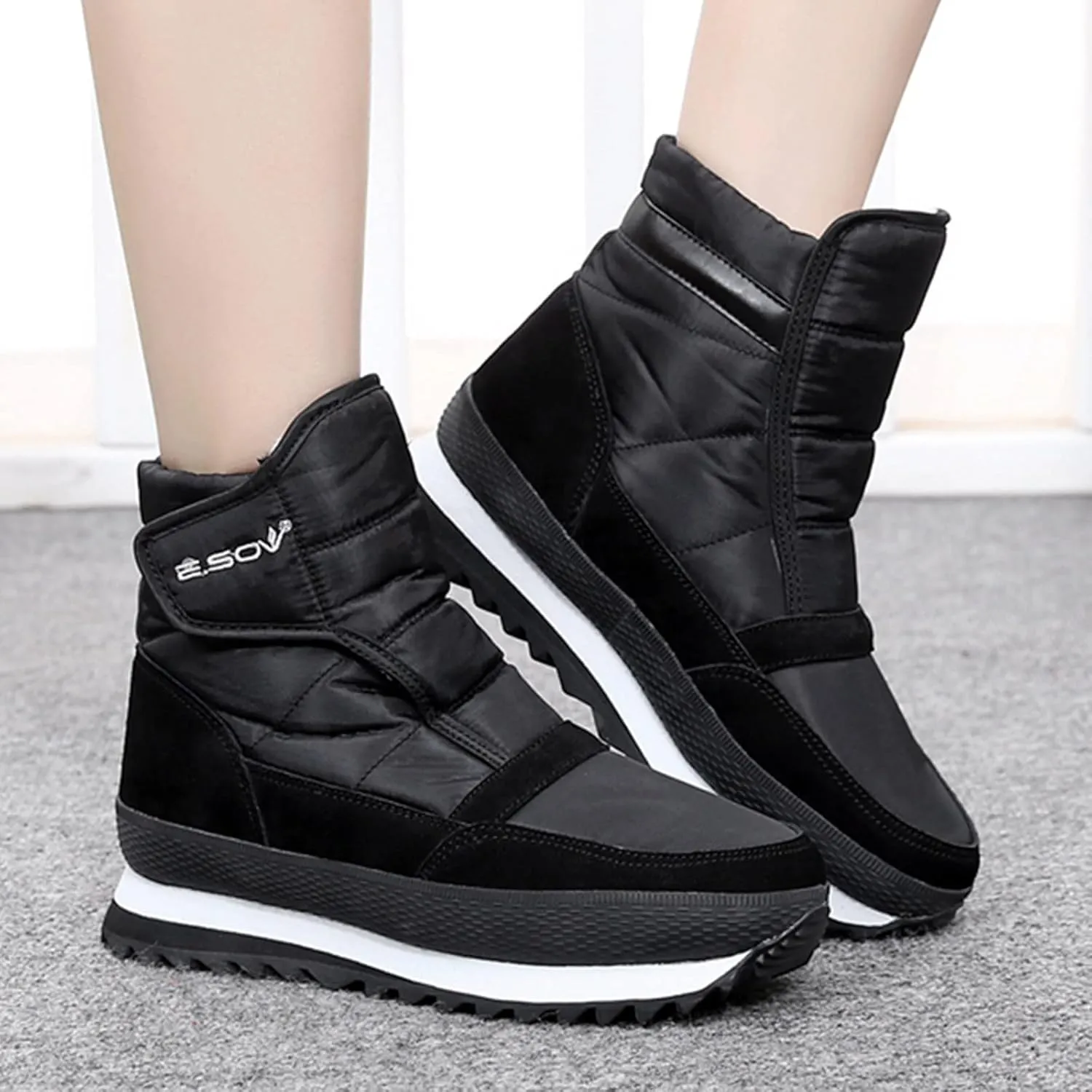 Women Snow Boots Waterproof Winter Boots Anti-slip Fuzzy Fur Booties Cold Weather Lace Up Ankle Boots Thickening Winter Shoes Walking Hiking Booties