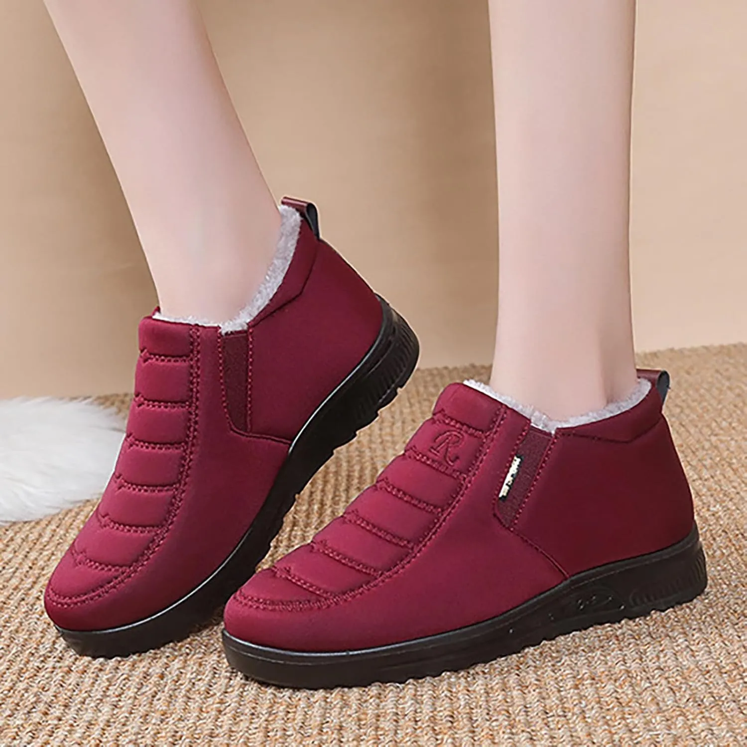 Womens Snow Boots Waterproof Winter Boots Non Slip Warm Fur Booties Lightweight Slip on Ankle Boots Comfortable Winter Shoes Trekking Shoes